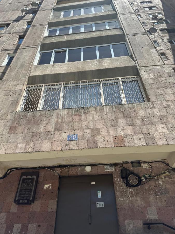 Apartment Amiryan Jerevan Exteriör bild